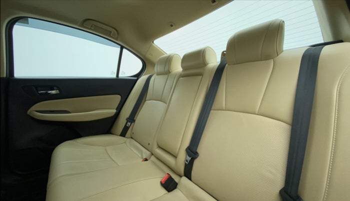 2021 Honda City 1.5L I-VTEC ZX CVT, Petrol, Automatic, 25,769 km, Right Side Rear Door Cabin