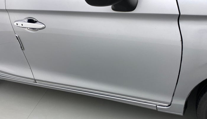 2021 Honda City 1.5L I-VTEC ZX CVT, Petrol, Automatic, 25,769 km, Driver-side door - Minor scratches