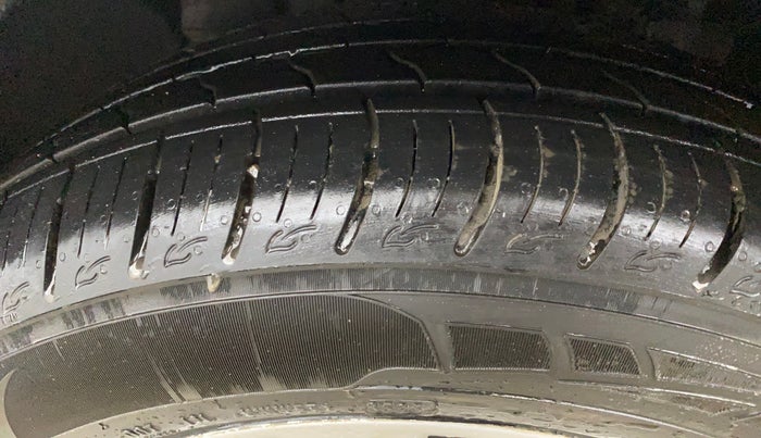 2018 Ford Ecosport TITANIUM 1.5L PETROL, Petrol, Manual, 55,126 km, Left Front Tyre Tread