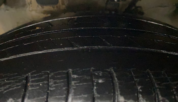 2013 Hyundai Verna FLUIDIC 1.6 VTVT EX, Petrol, Manual, 58,667 km, Left Front Tyre Tread