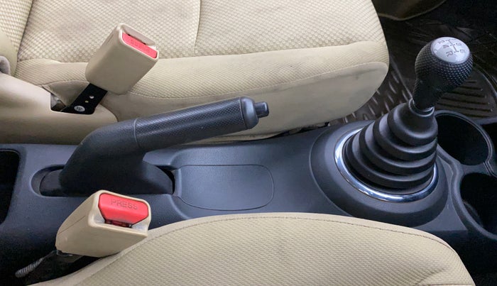 2015 Honda Brio S MT, Petrol, Manual, 65,394 km, Gear Lever
