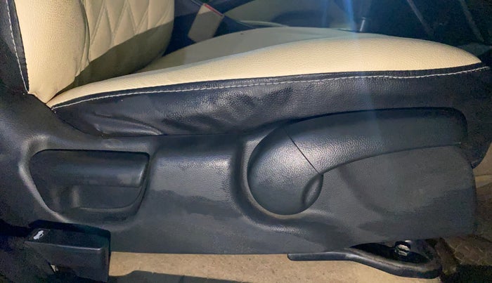 2019 Honda City 1.5L I-VTEC ZX CVT, Petrol, Automatic, 68,365 km, Driver Side Adjustment Panel