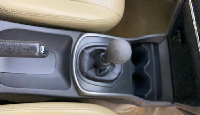 2015 Honda City 1.5L I-VTEC VX, Petrol, Manual, 94,102 km, Gear Lever