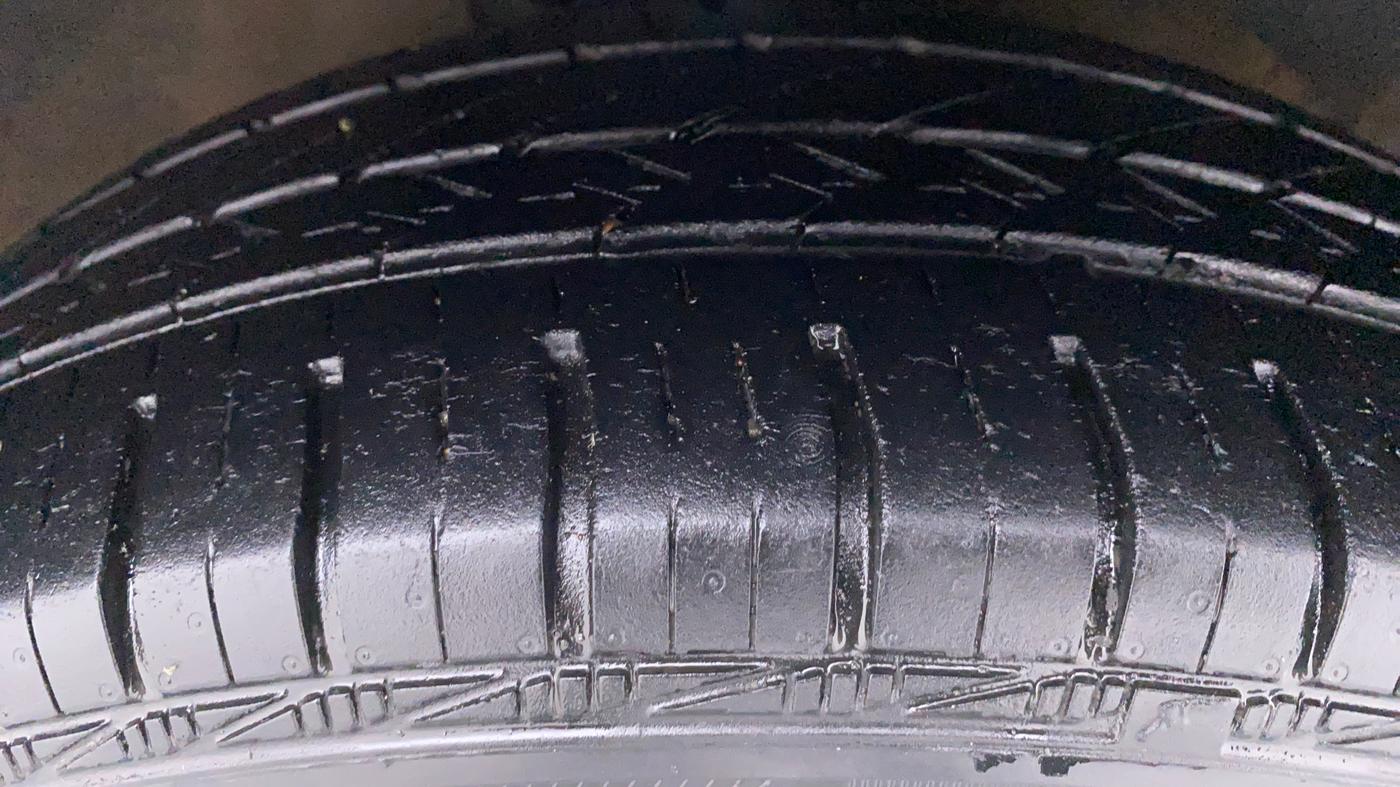 2019 Maruti Celerio VXI d, Petrol, Manual, 24,192 km, Right Front Tyre Tread