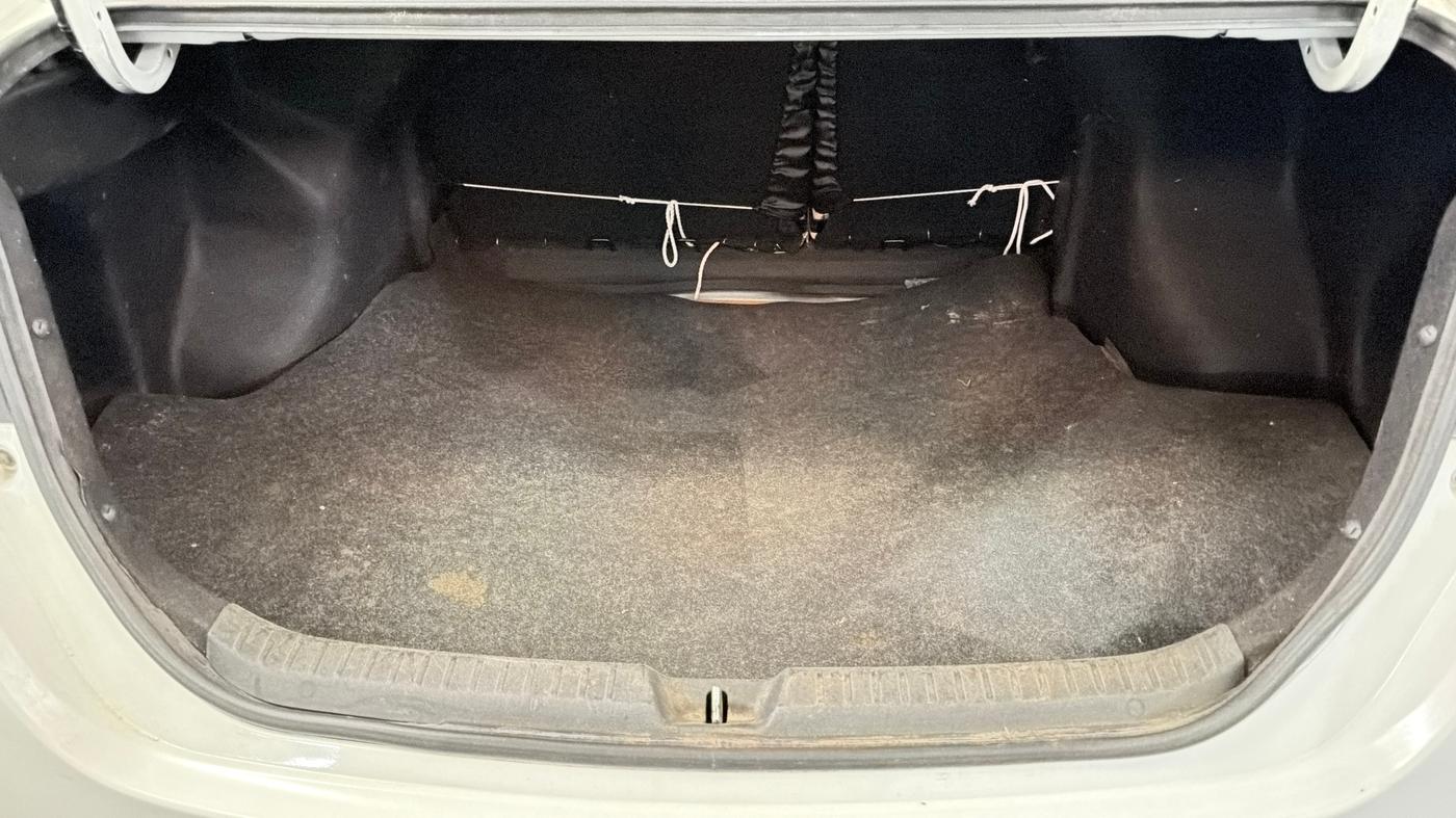 2018 Toyota YARIS V CVT, Petrol, Automatic, 98,237 km, Boot Inside