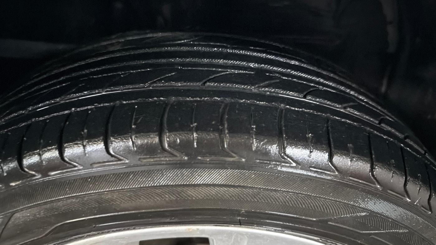 2018 Toyota YARIS V CVT, Petrol, Automatic, 98,237 km, Right Front Tyre Tread