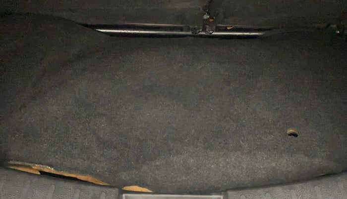 2015 Maruti Wagon R 1.0 VXI, Petrol, Manual, 64,362 km, Boot Inside