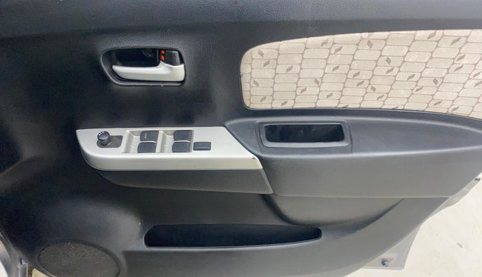 2015 Maruti Wagon R 1.0 VXI, Petrol, Manual, 64,362 km, Driver Side Door Panels Control
