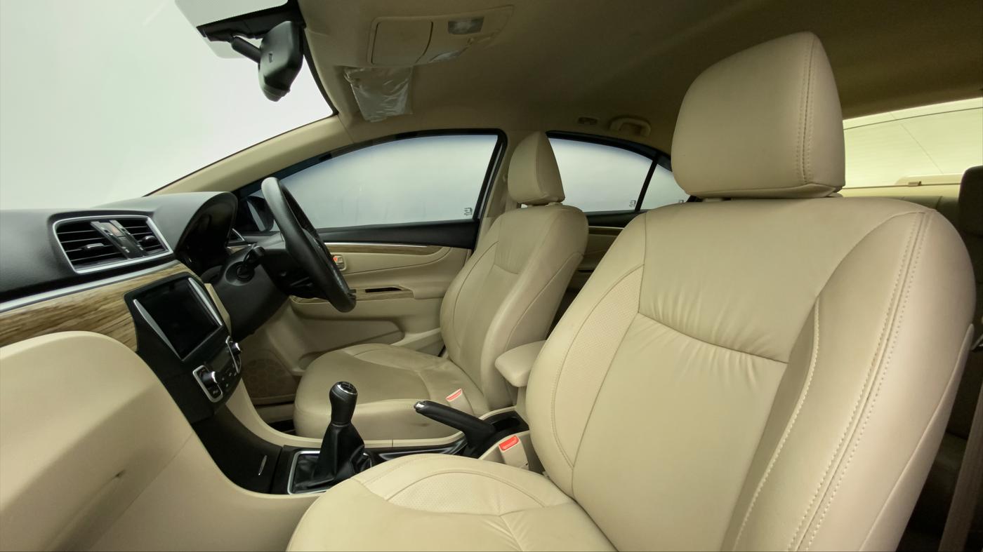 2021 Maruti Ciaz ALPHA 1.5 MT VTVT SHVS, Petrol, Manual, 4,980 km, Right Side Front Door Cabin