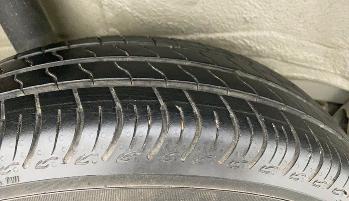 2020 Maruti S PRESSO VXI, Petrol, Manual, 14,106 km, Right Rear Tyre Tread