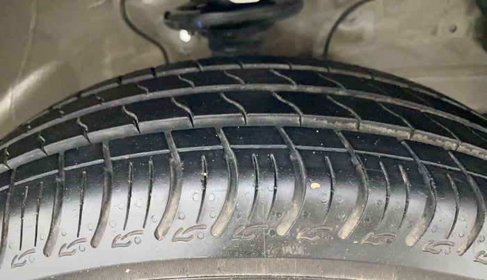 2020 Maruti S PRESSO VXI, Petrol, Manual, 14,106 km, Right Front Tyre Tread