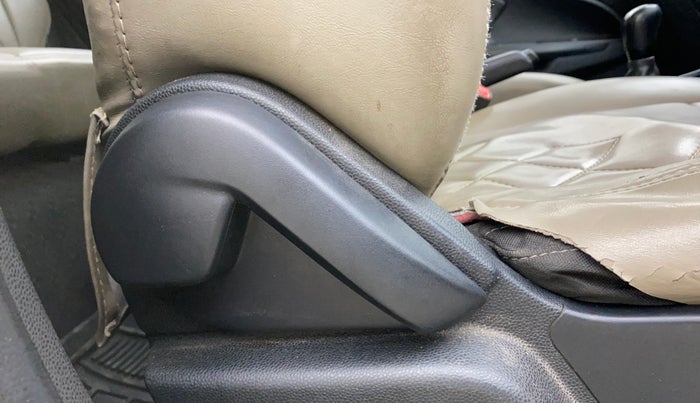 2021 Ford Ecosport AMBIENTE 1.5L DIESEL, Diesel, Manual, 1,27,845 km, Driver Side Adjustment Panel
