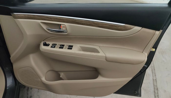 2022 Maruti Ciaz ZETA 1.5 SHVS MT PETROL, Petrol, Manual, 41,768 km, Driver Side Door Panels Control