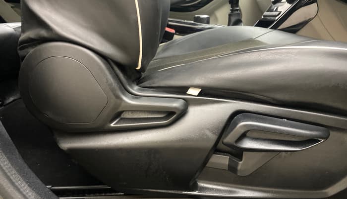 2021 Tata NEXON XZ PLUS PETROL, Petrol, Manual, 43,153 km, Driver Side Adjustment Panel