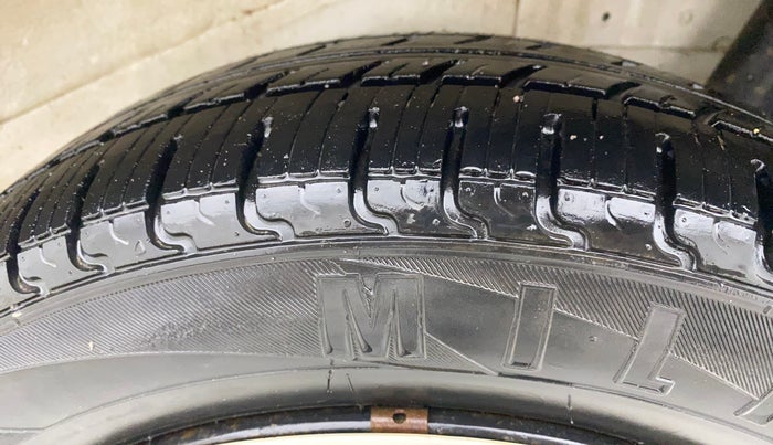 2014 Maruti Wagon R 1.0 LXI, Petrol, Manual, 45,326 km, Left Rear Tyre Tread