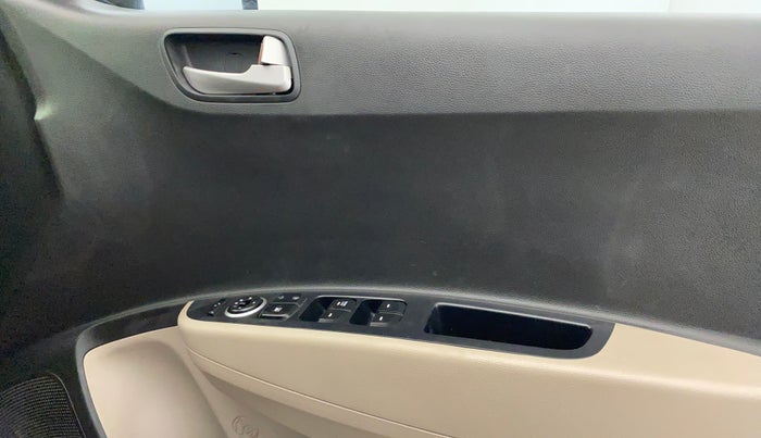 2015 Hyundai Grand i10 SPORTZ 1.2 KAPPA VTVT, Petrol, Manual, 52,891 km, Driver Side Door Panels Control