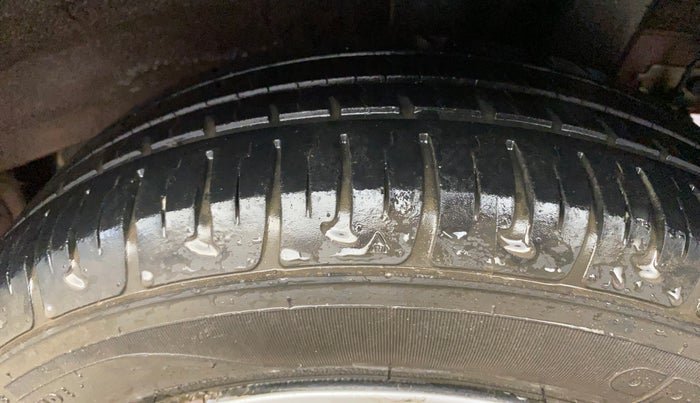 2015 Hyundai Grand i10 SPORTZ 1.2 KAPPA VTVT, Petrol, Manual, 52,891 km, Left Rear Tyre Tread