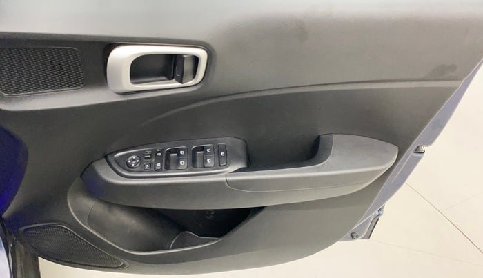 2020 Hyundai VENUE SX PLUS 1.0 TURBO DCT, Petrol, Automatic, 29,537 km, Driver Side Door Panels Control