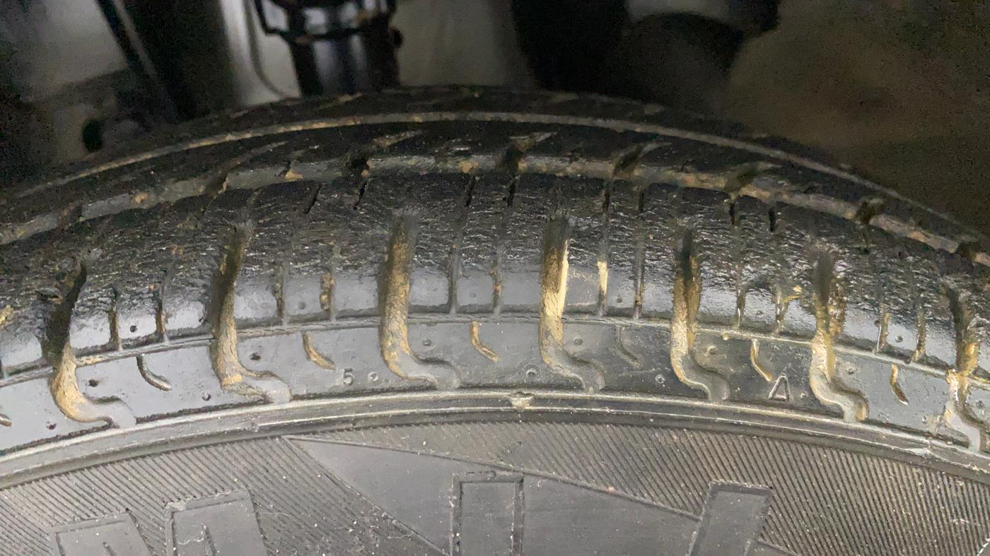 2019 Renault Kwid RXL, Petrol, Manual, 23,680 km, Left Front Tyre Tread