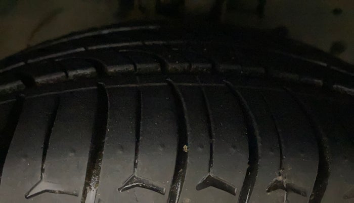 2021 Ford FREESTYLE TITANIUM PLUS 1.2 PETROL, Petrol, Manual, 52,791 km, Right Front Tyre Tread