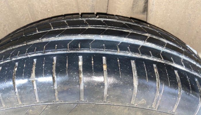 2023 Toyota Glanza S, Petrol, Manual, 15,175 km, Left Rear Tyre Tread