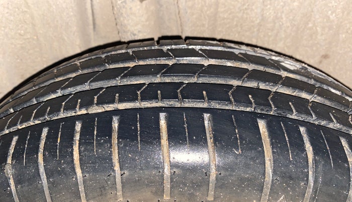 2023 Toyota Glanza S, Petrol, Manual, 15,175 km, Right Rear Tyre Tread