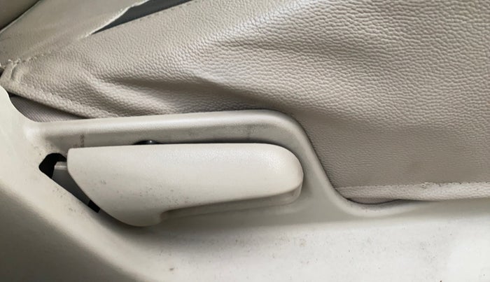 2014 Maruti Swift Dzire VXI, Petrol, Manual, 39,932 km, Driver Side Adjustment Panel