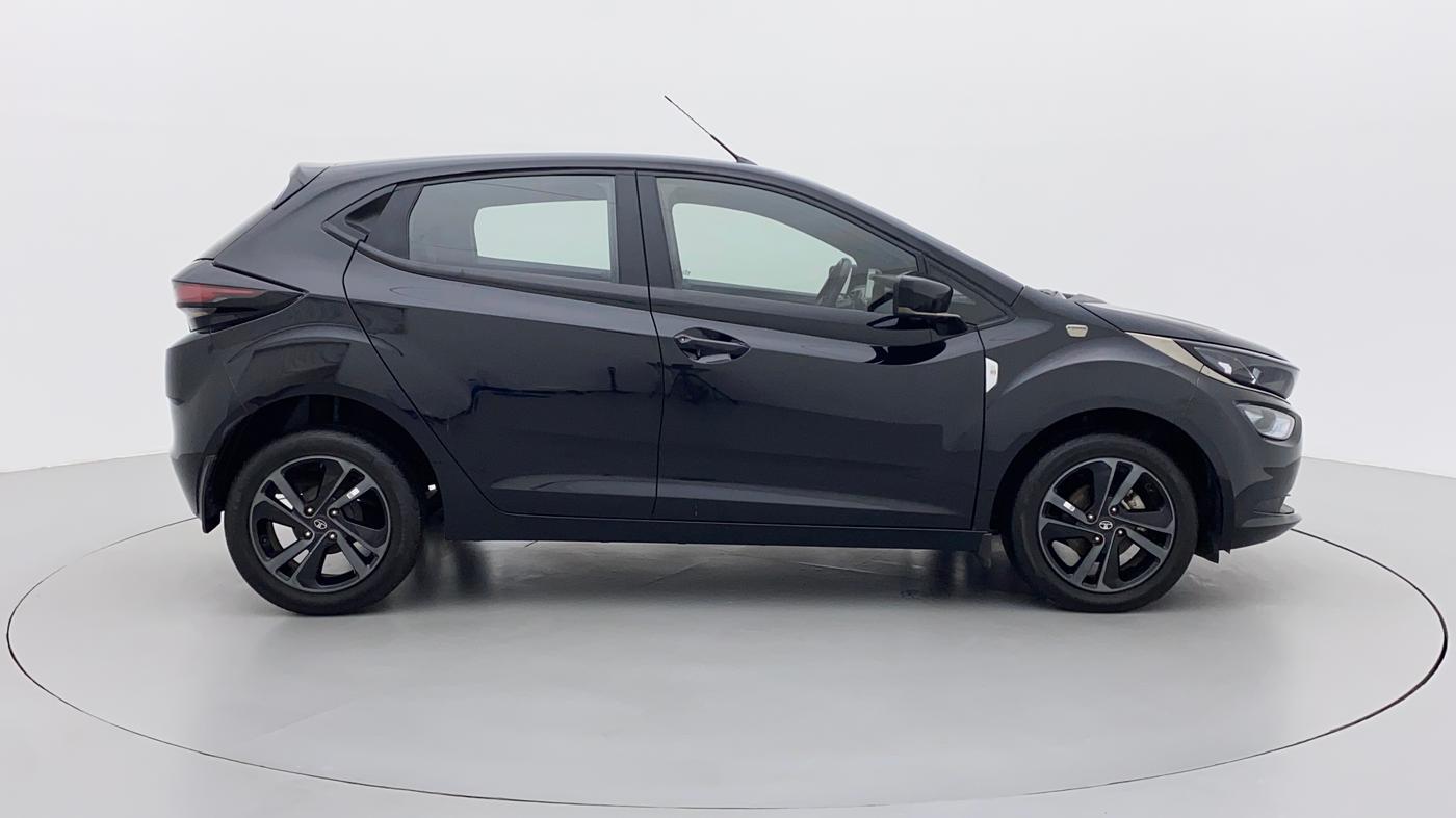 2022 Tata ALTROZ XZ PLUS DIESEL DARK EDITION, Diesel, Manual, 10,782 km, Right Side View