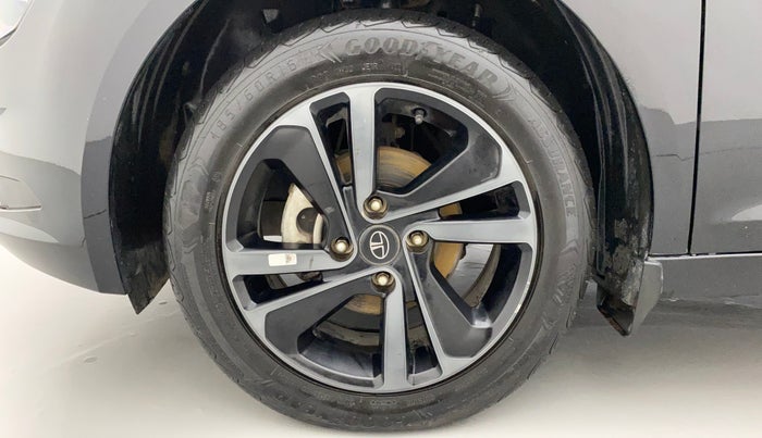 2022 Tata ALTROZ XZ PLUS DIESEL DARK EDITION, Diesel, Manual, 10,782 km, Left Front Wheel
