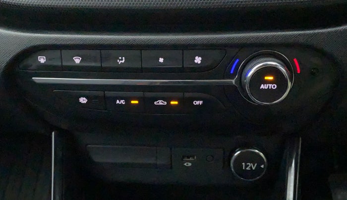 2022 Tata ALTROZ XZ PLUS DIESEL DARK EDITION, Diesel, Manual, 10,782 km, Automatic Climate Control