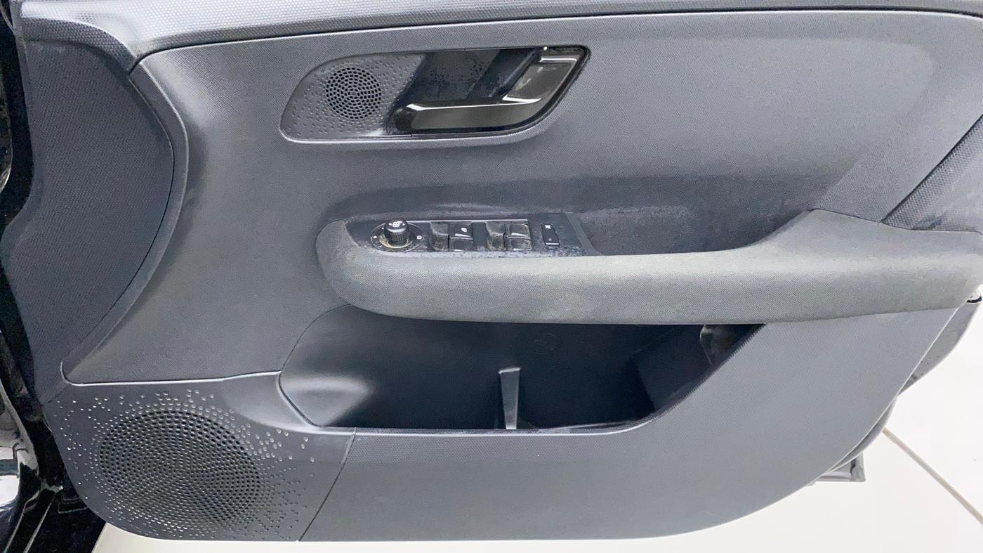 2022 Tata ALTROZ XZ PLUS DIESEL DARK EDITION, Diesel, Manual, 10,782 km, Driver Side Door Panels Control