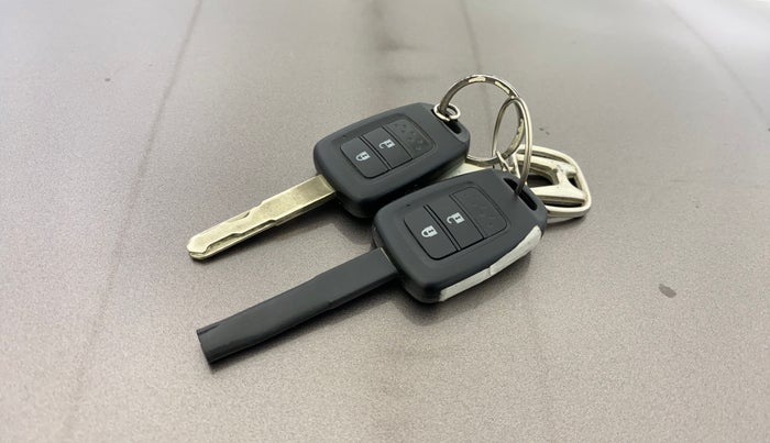 2016 Honda City 1.5L I-VTEC V MT, Petrol, Manual, 53,935 km, Key Close Up