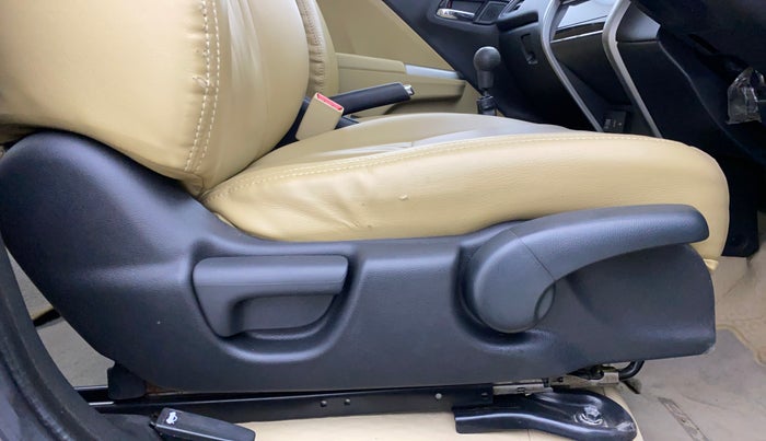2016 Honda City 1.5L I-VTEC V MT, Petrol, Manual, 53,935 km, Driver Side Adjustment Panel