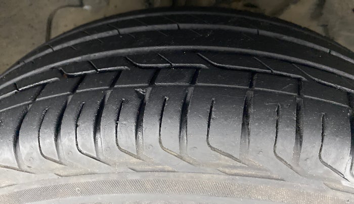 2021 Tata NEXON XM SUNROOF 1.5 RTQ, Diesel, Manual, 20,814 km, Left Front Tyre Tread