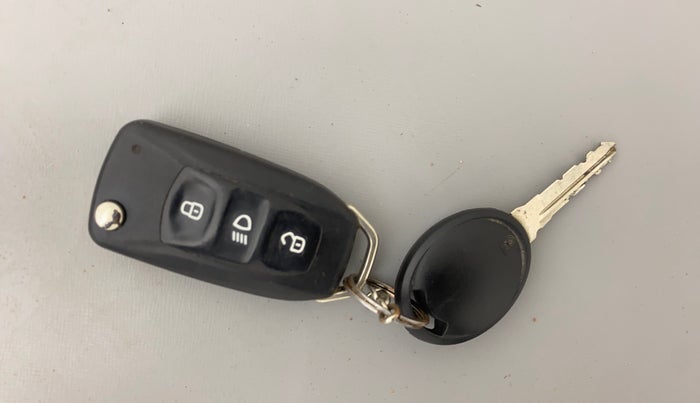 2018 Tata Tiago XZA PETROL, Petrol, Automatic, 57,210 km, Key Close Up