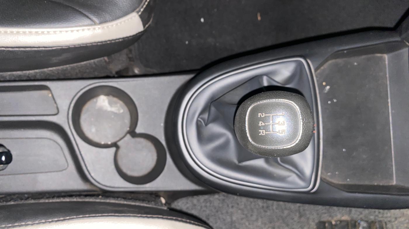 2022 Hyundai GRAND I10 NIOS MAGNA CORPORATE EDITION 1.2 KAPPA VTVT, Petrol, Manual, 27,855 km, Gear Lever
