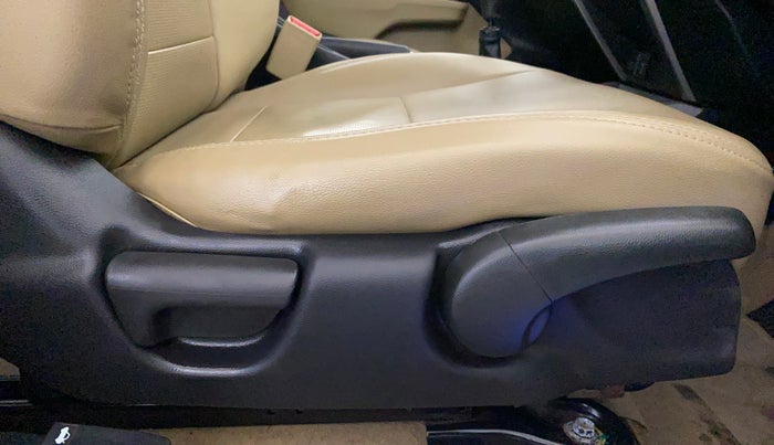 2020 Honda City 1.5L I-VTEC VX, Petrol, Manual, 41,789 km, Driver Side Adjustment Panel