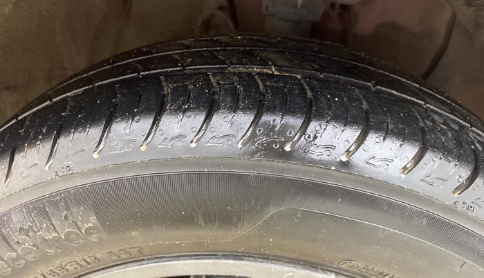 2018 Hyundai Elite i20 ASTA 1.2, Petrol, Manual, 1,15,411 km, Right Front Tyre Tread