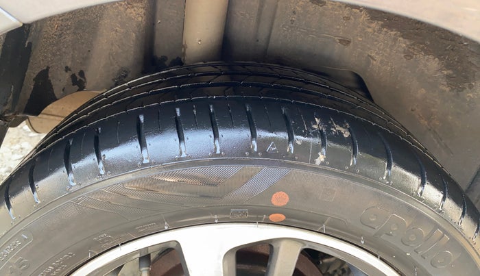 2020 Ford New Figo TITANIUM1.5 DIESEL, Diesel, Manual, 38,829 km, Right Rear Tyre Tread