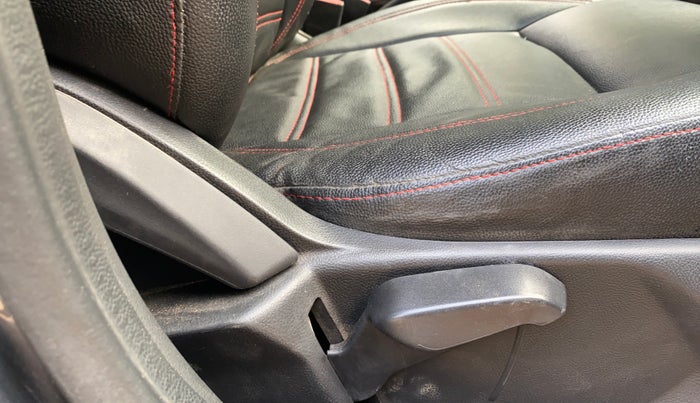 2020 Ford New Figo TITANIUM1.5 DIESEL, Diesel, Manual, 38,829 km, Driver Side Adjustment Panel