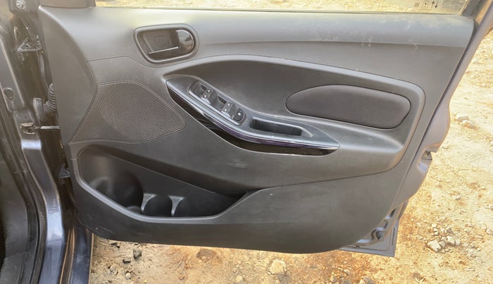 2020 Ford New Figo TITANIUM1.5 DIESEL, Diesel, Manual, 38,829 km, Driver Side Door Panels Control