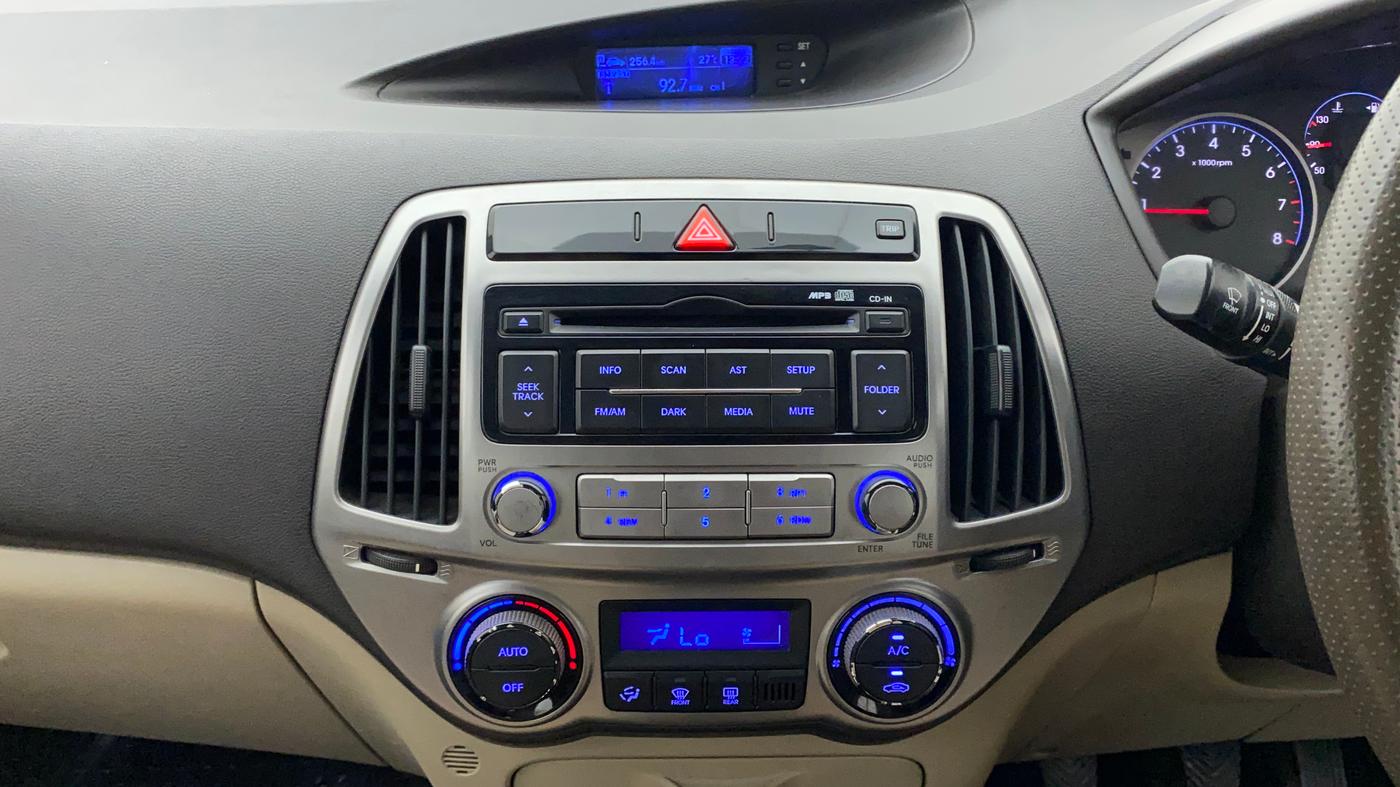 2013 Hyundai i20 MAGNA (O) 1.2, Petrol, Manual, 50,116 km, Air Conditioner