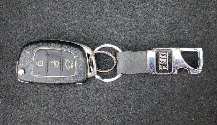 2013 Hyundai i20 MAGNA (O) 1.2, Petrol, Manual, 50,116 km, Key Close Up