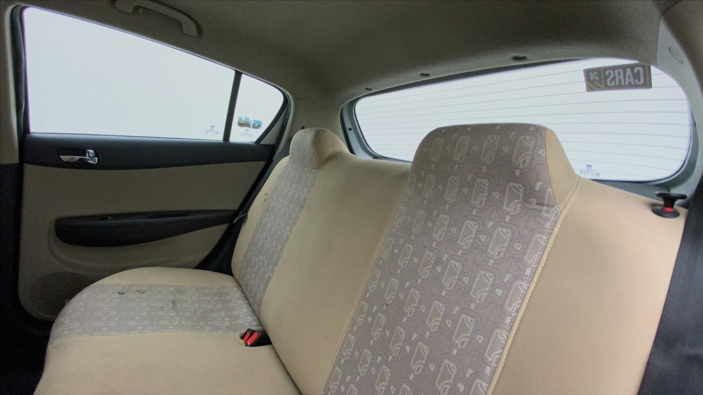2013 Hyundai i20 MAGNA (O) 1.2, Petrol, Manual, 50,116 km, Right Side Rear Door Cabin