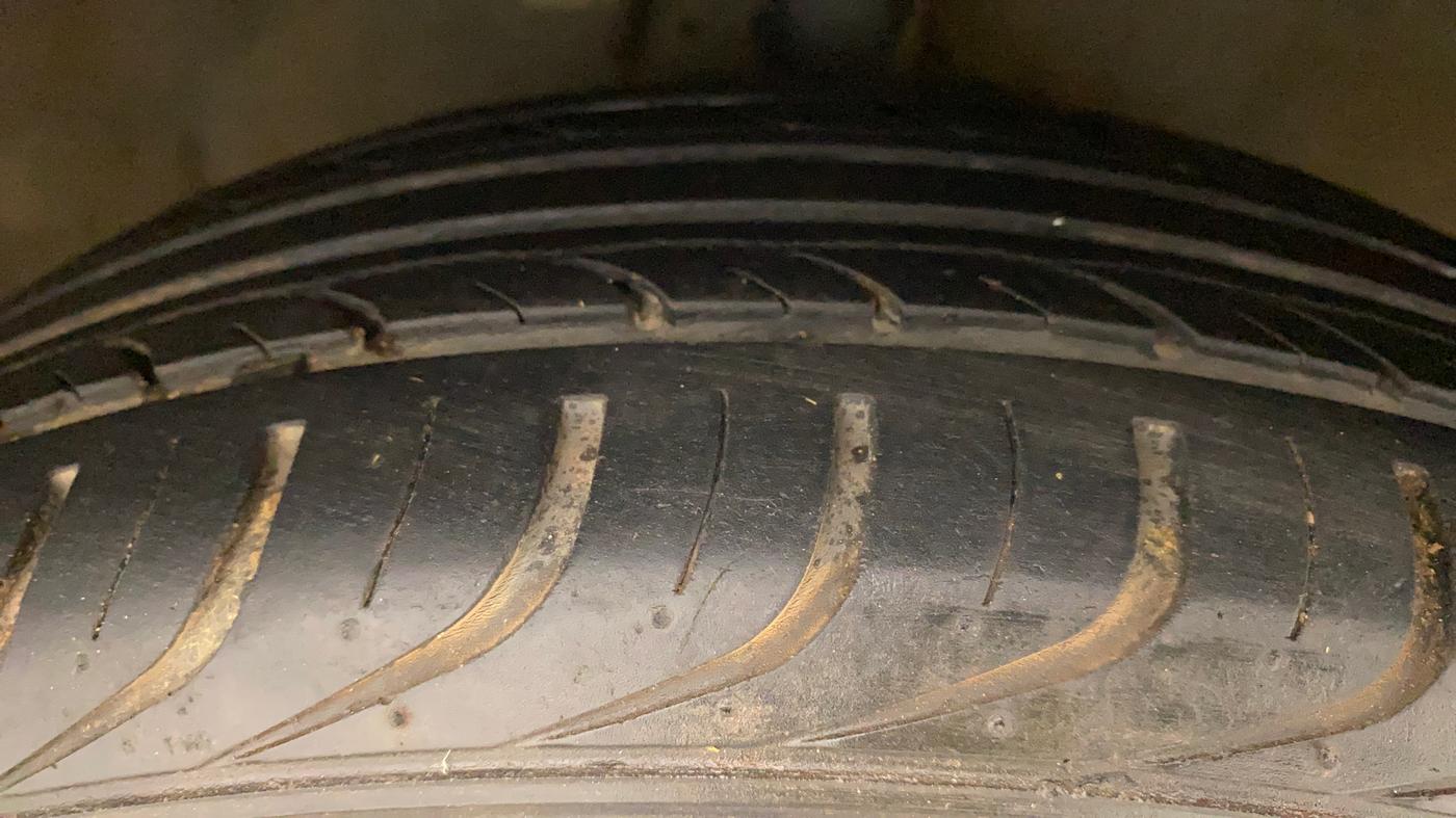 2013 Hyundai i20 MAGNA (O) 1.2, Petrol, Manual, 50,116 km, Right Front Tyre Tread