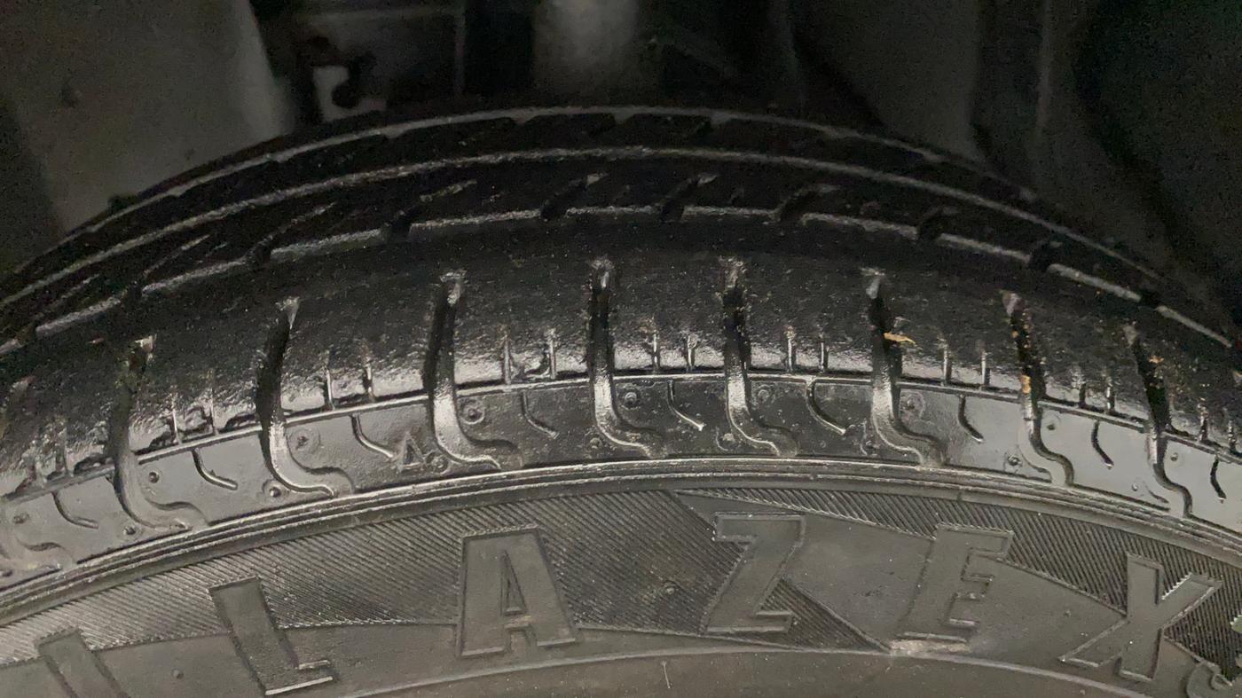 2017 Datsun Go T, Petrol, Manual, 74,622 km, Left Front Tyre Tread