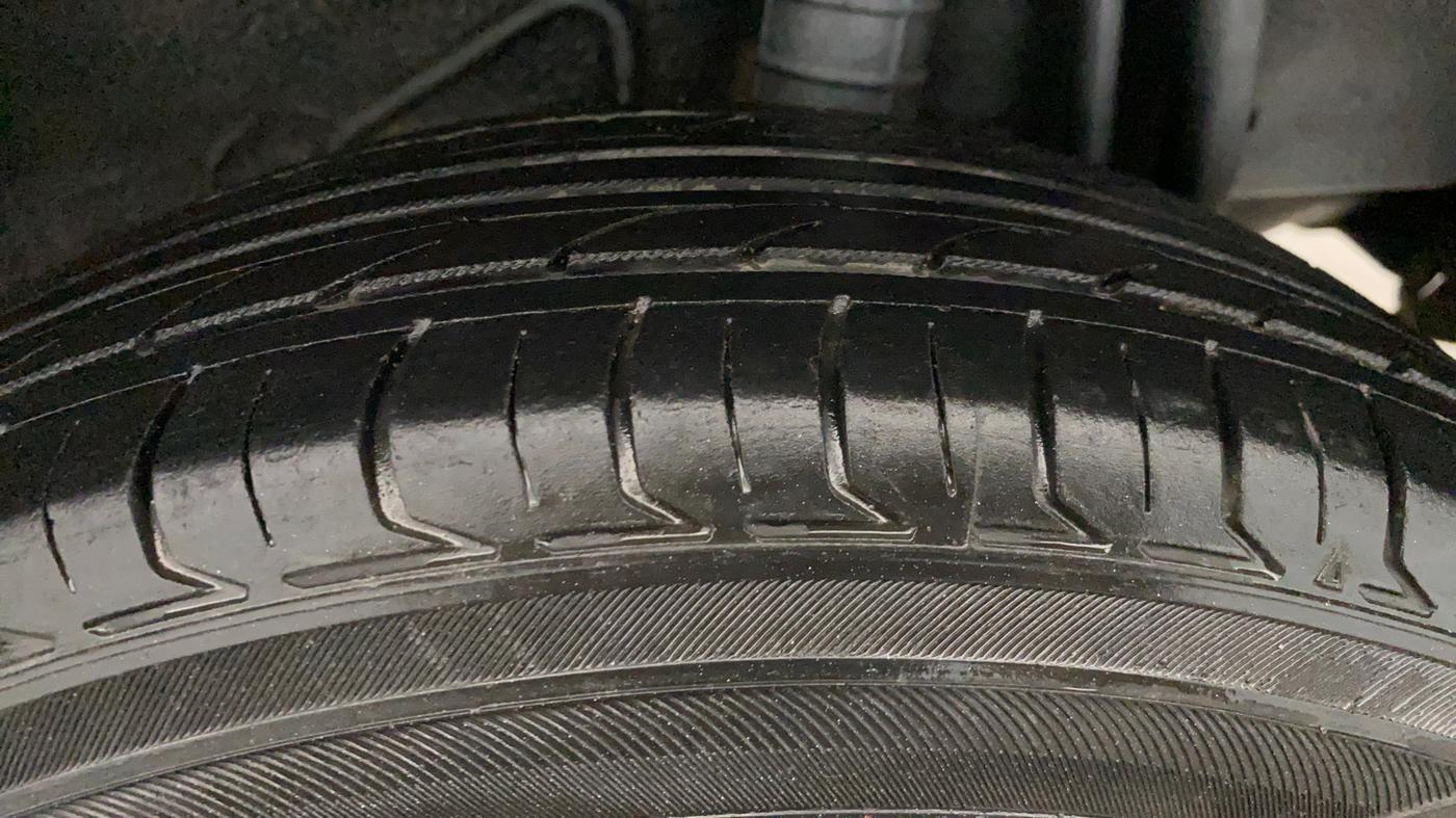 2017 Datsun Go T, Petrol, Manual, 74,622 km, Left Rear Tyre Tread