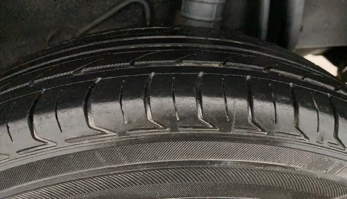 2017 Datsun Go T, Petrol, Manual, 74,622 km, Left Rear Tyre Tread