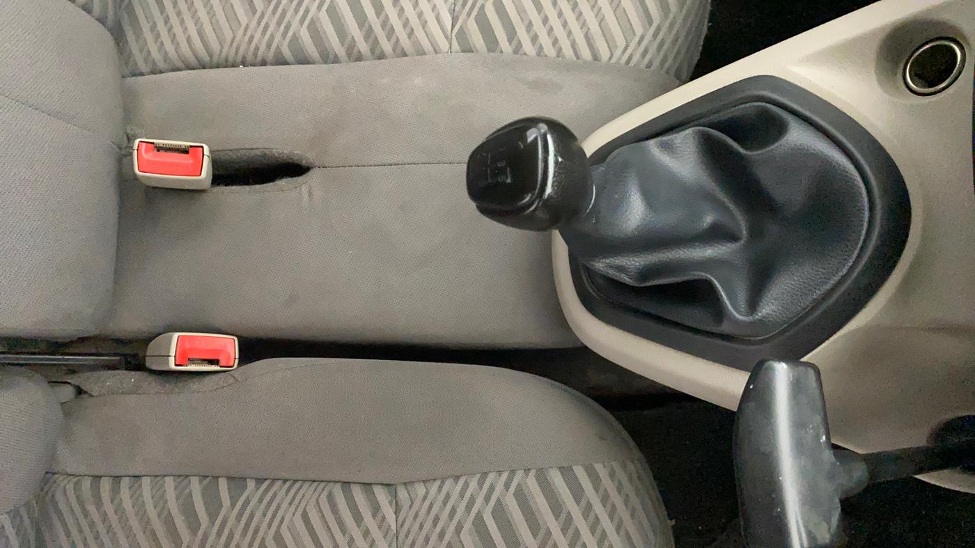 2017 Datsun Go T, Petrol, Manual, 74,622 km, Gear Lever