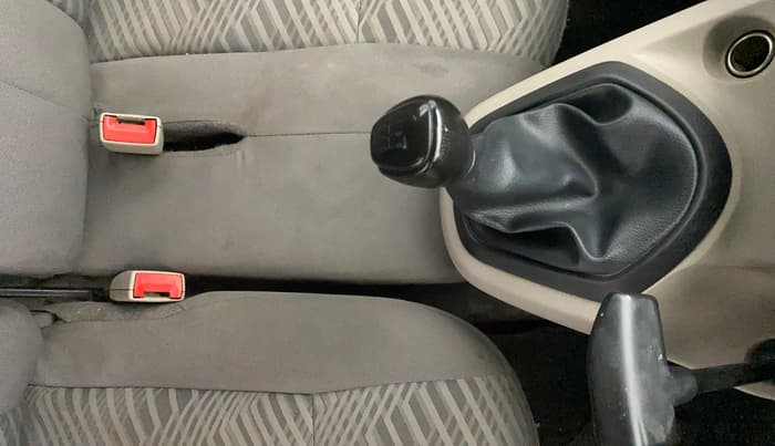 2017 Datsun Go T, Petrol, Manual, 74,622 km, Gear Lever